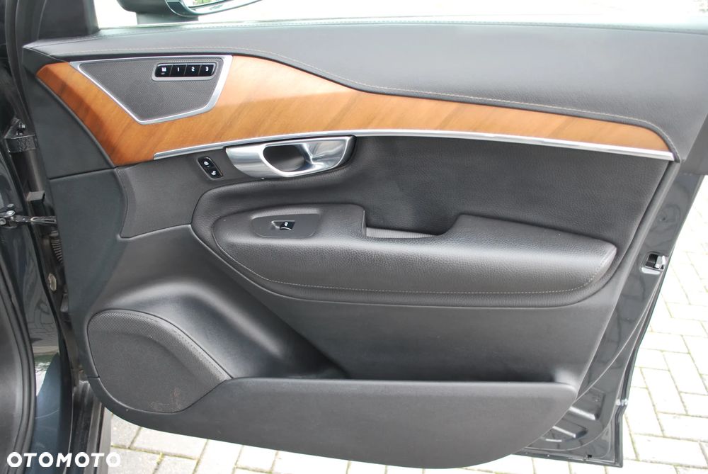 Volvo XC 90 D5 AWD Inscription 7os - 26
