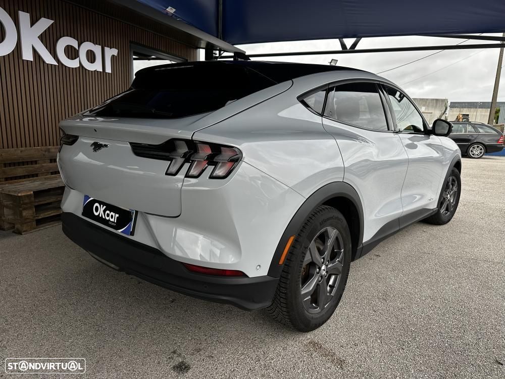 Ford Mustang Mach-E Standard - 12