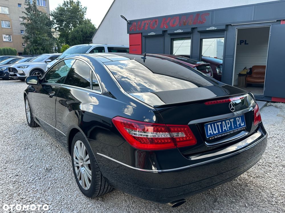 Mercedes-Benz Klasa E 250 CGI BlueEffICIENCY - 14