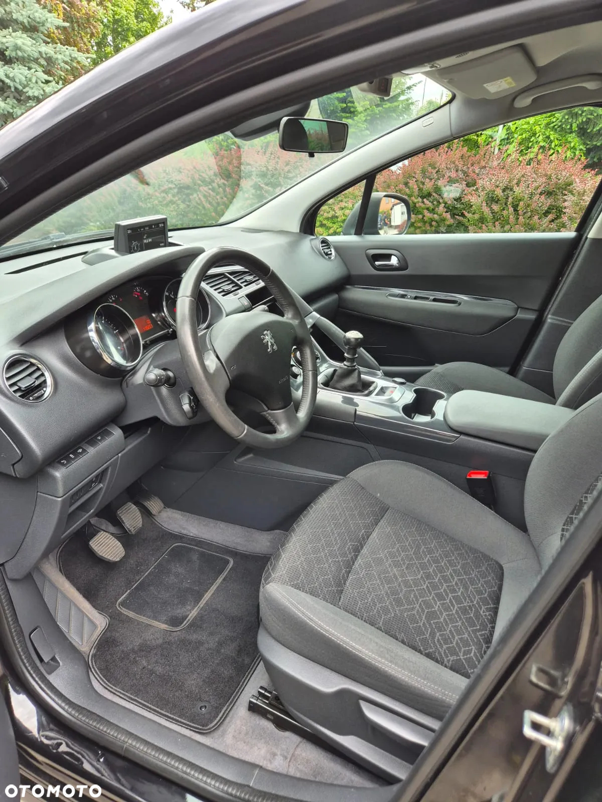 Peugeot 3008 1.6 BlueHDi Style S&S - 9