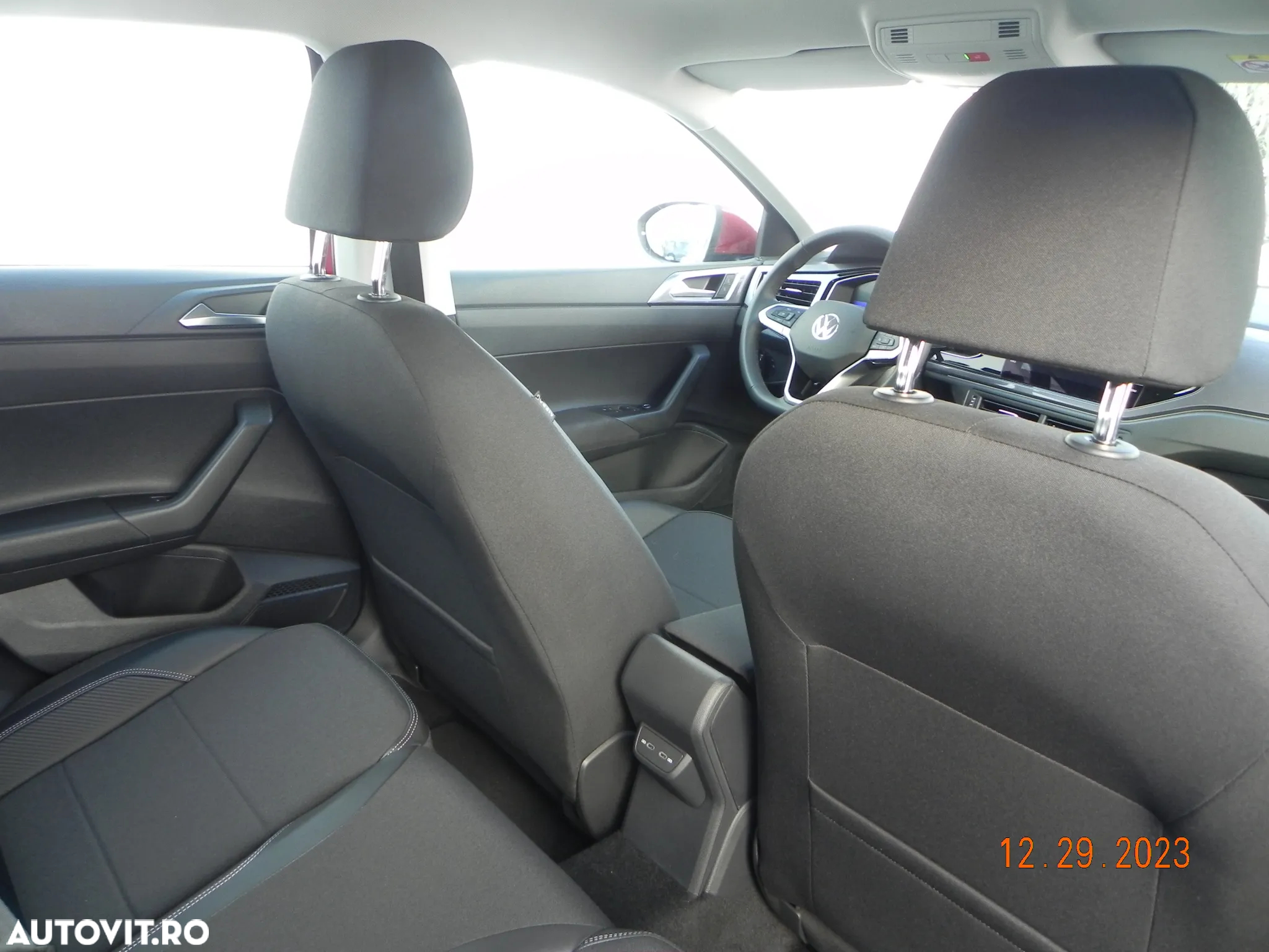 Volkswagen Taigo 1.0 TSI DSG Style - 16