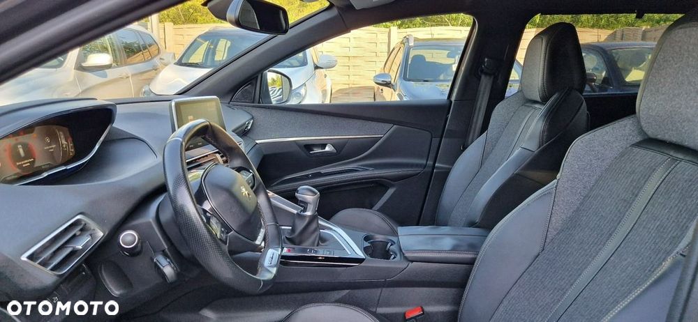 Peugeot 5008 - 16