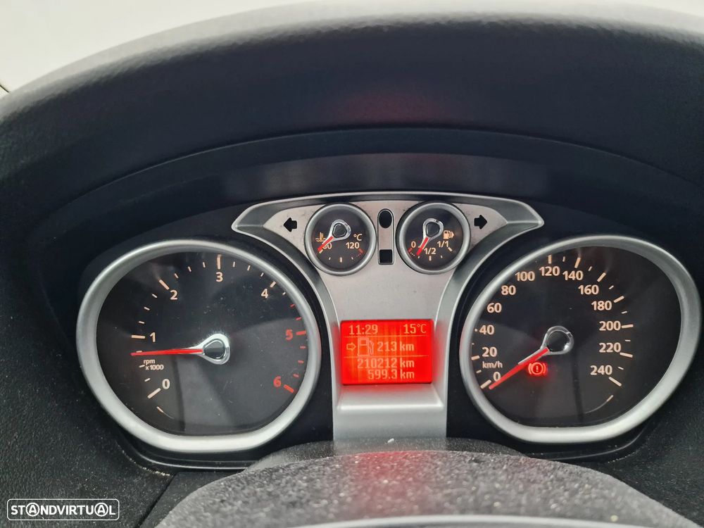 Ford Focus 1.6 TDCi Connection - 13