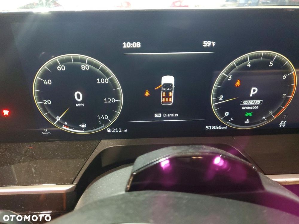 Infiniti QX80 - 10