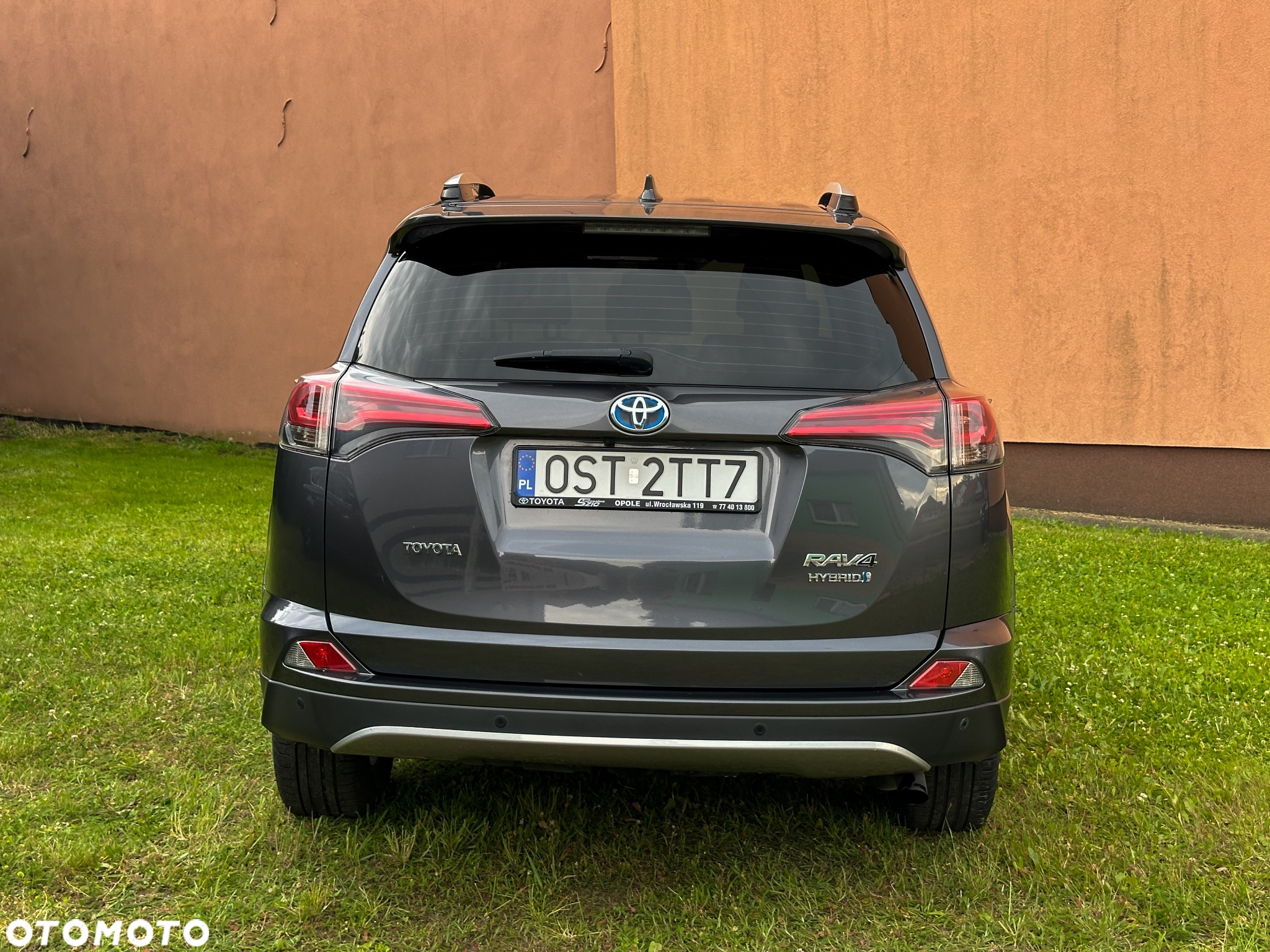 Toyota RAV4 Hybrid Premium 4x4 - 8