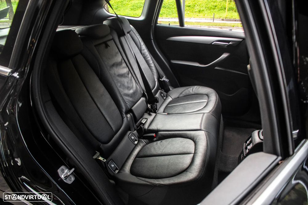 BMW X1 25 e xDrive - 33