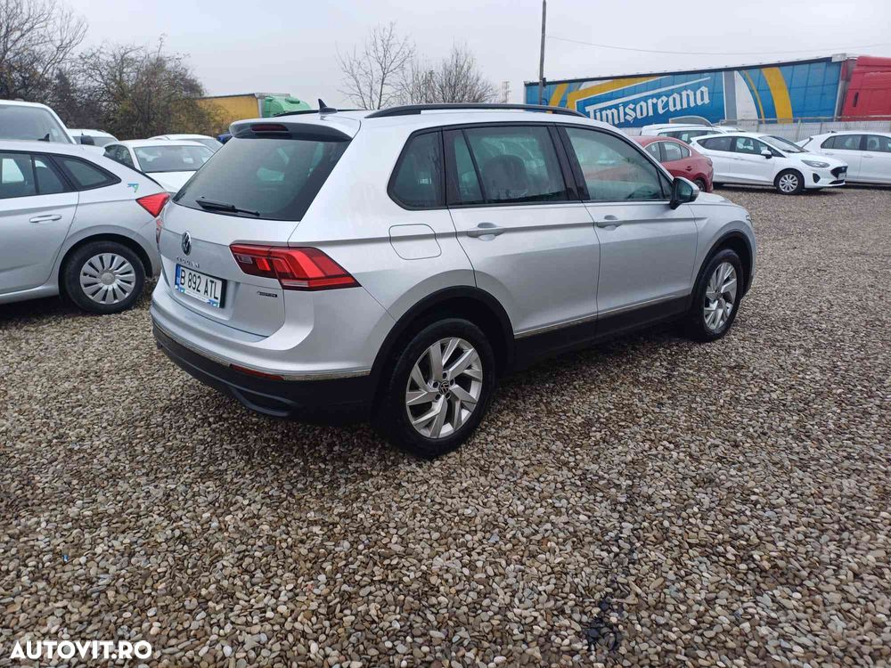 Volkswagen Tiguan - 4