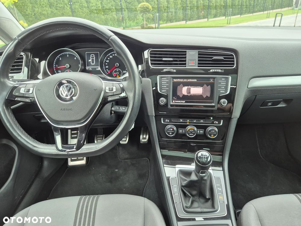 Volkswagen Golf 1.6 TDI BlueMotion Technology Allstar - 31