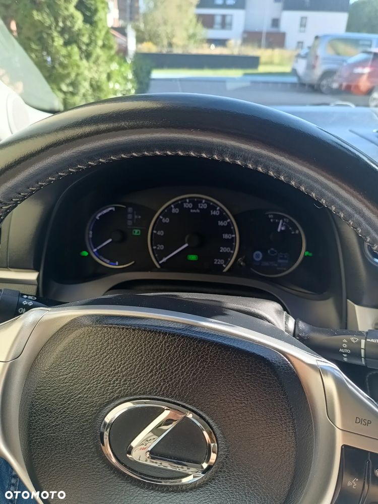 Lexus CT - 33