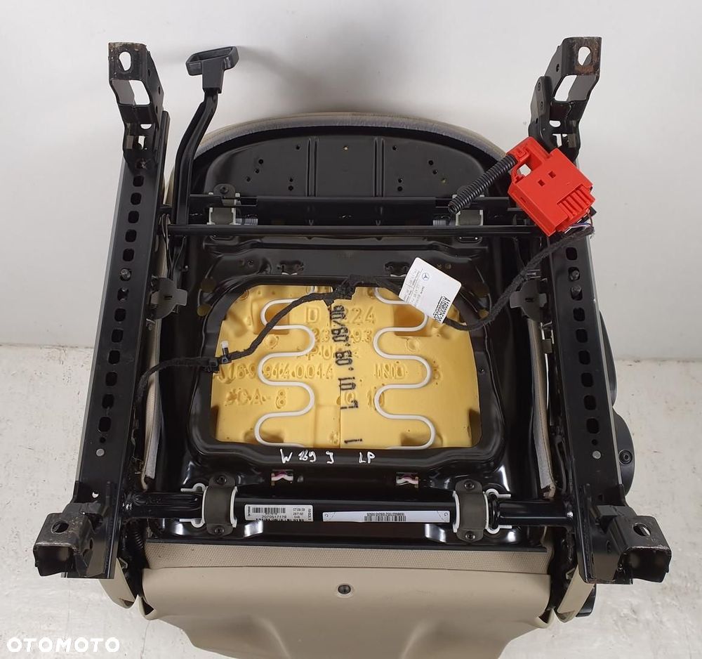 FOTEL LEWY PRZÓD KIEROWCY MERCEDES W169 - 7