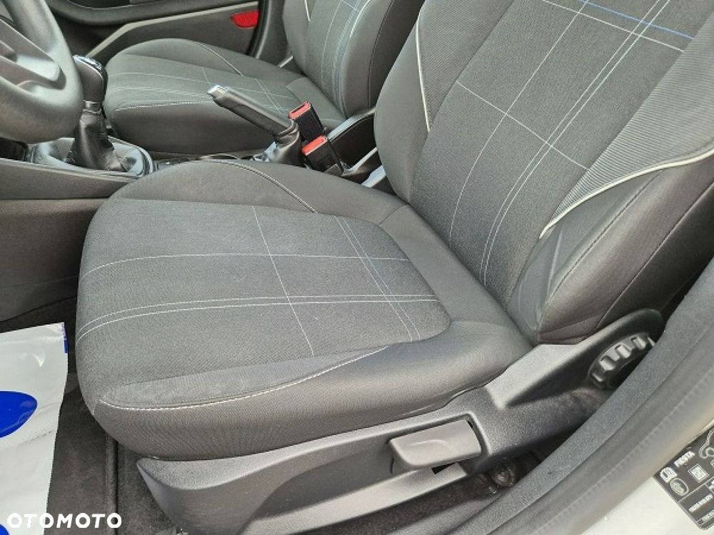 Ford Fiesta - 26