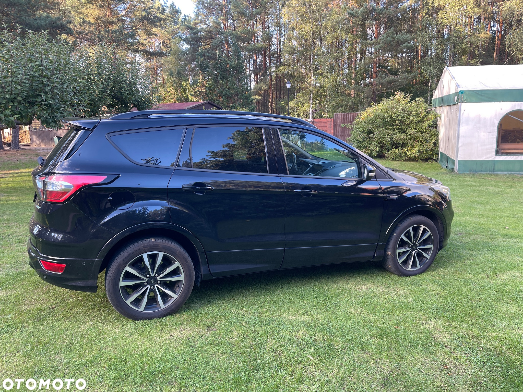 Ford Kuga 1.5 EcoBoost 2x4 ST-Line - 4