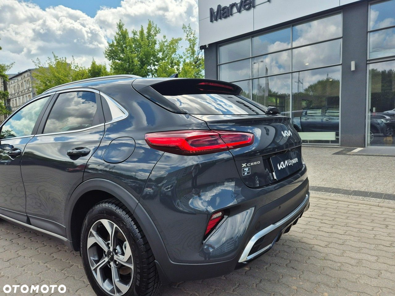Kia XCeed - 10