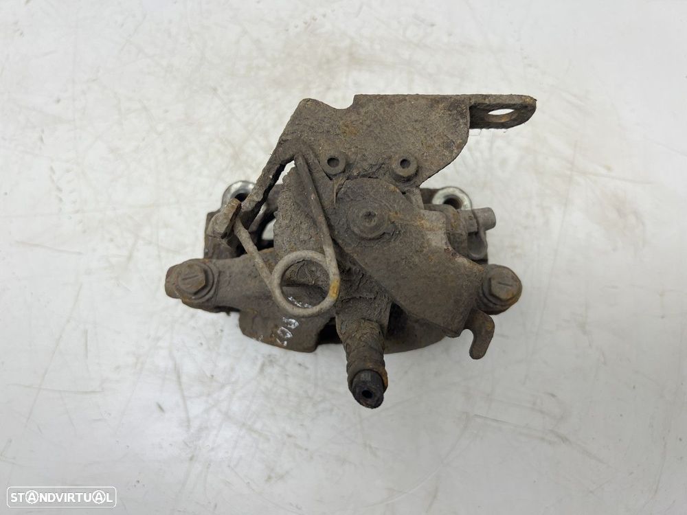 Pinças de travão Dto Trás Usado FORD TRANSIT (FA_ _) 2.2 TDCi - 4