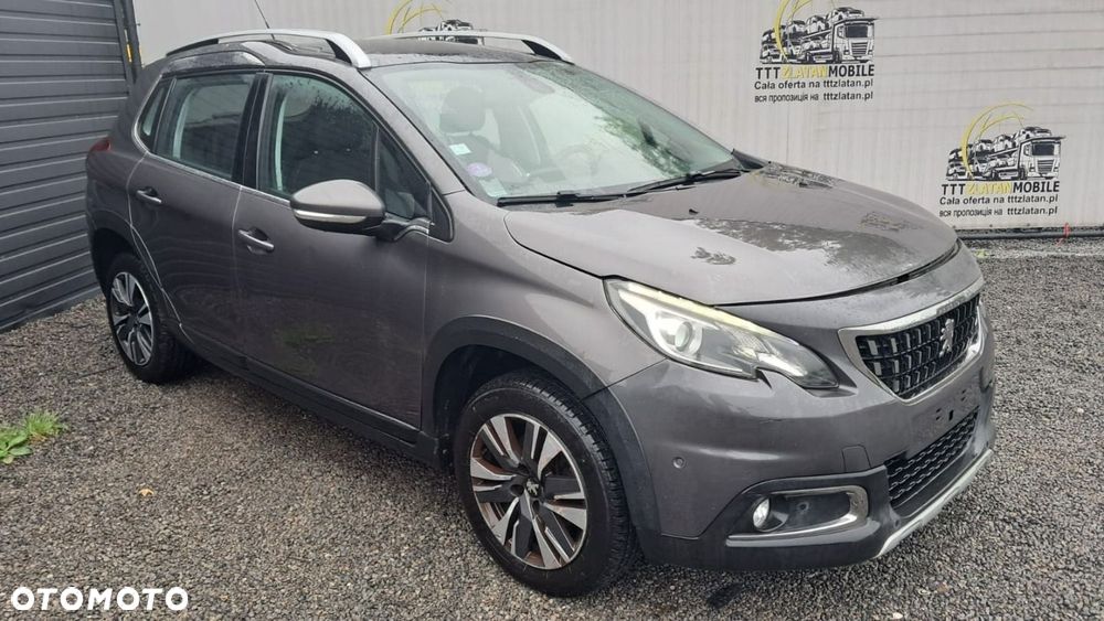 Peugeot 2008 - 8