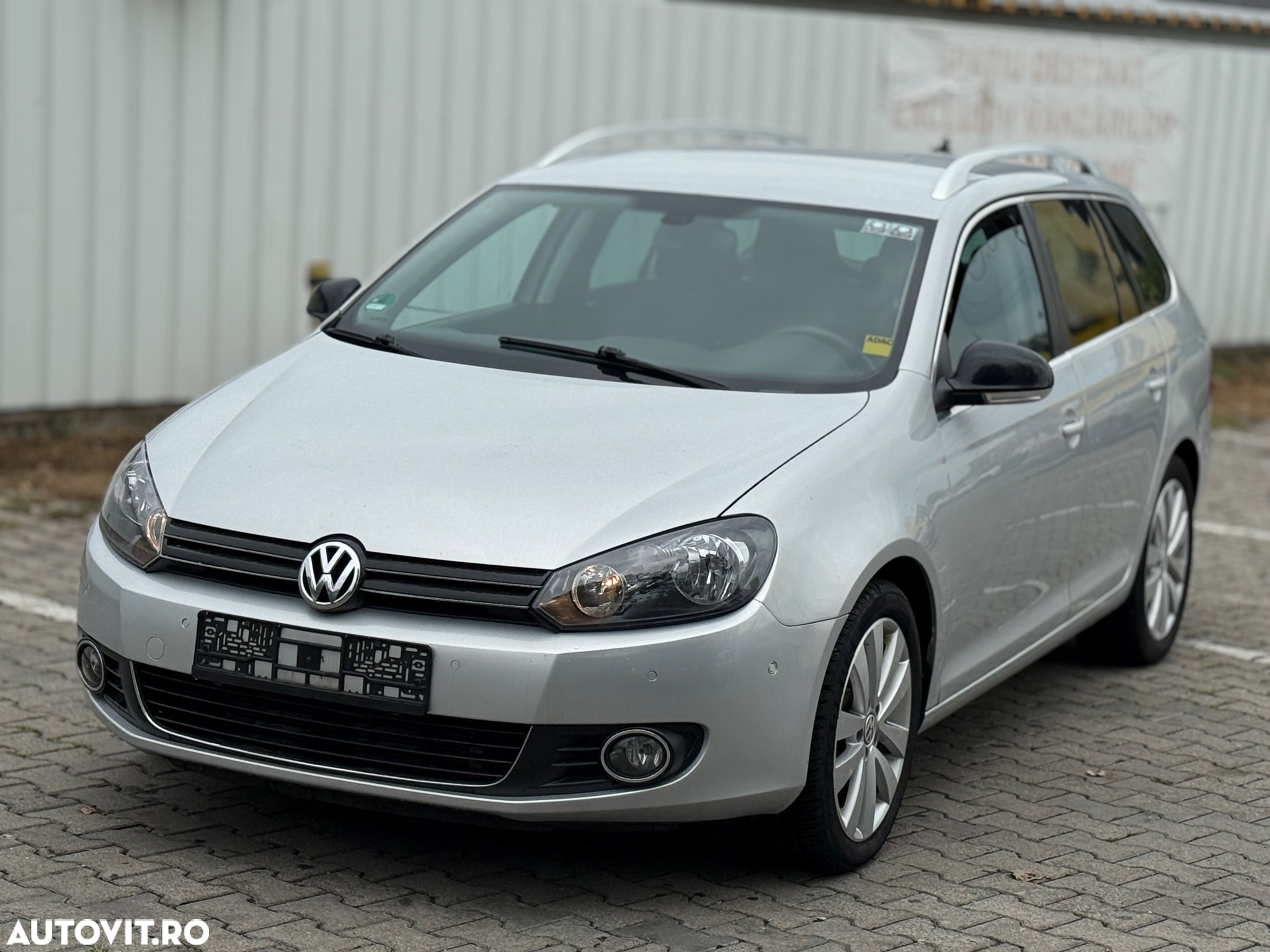 Volkswagen Golf 1.6 TDI BlueMotion Technology Comfortline - 2