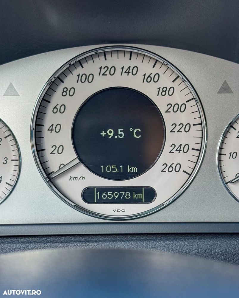 Mercedes-Benz E - 10