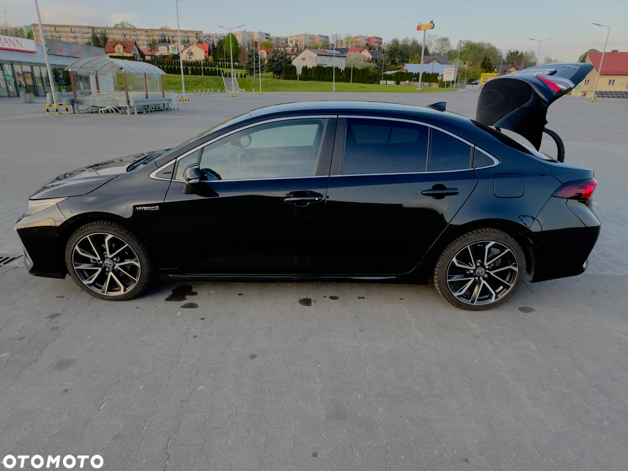Toyota Corolla 1.8 Hybrid Executive - 11