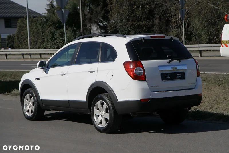 Chevrolet Captiva - 4