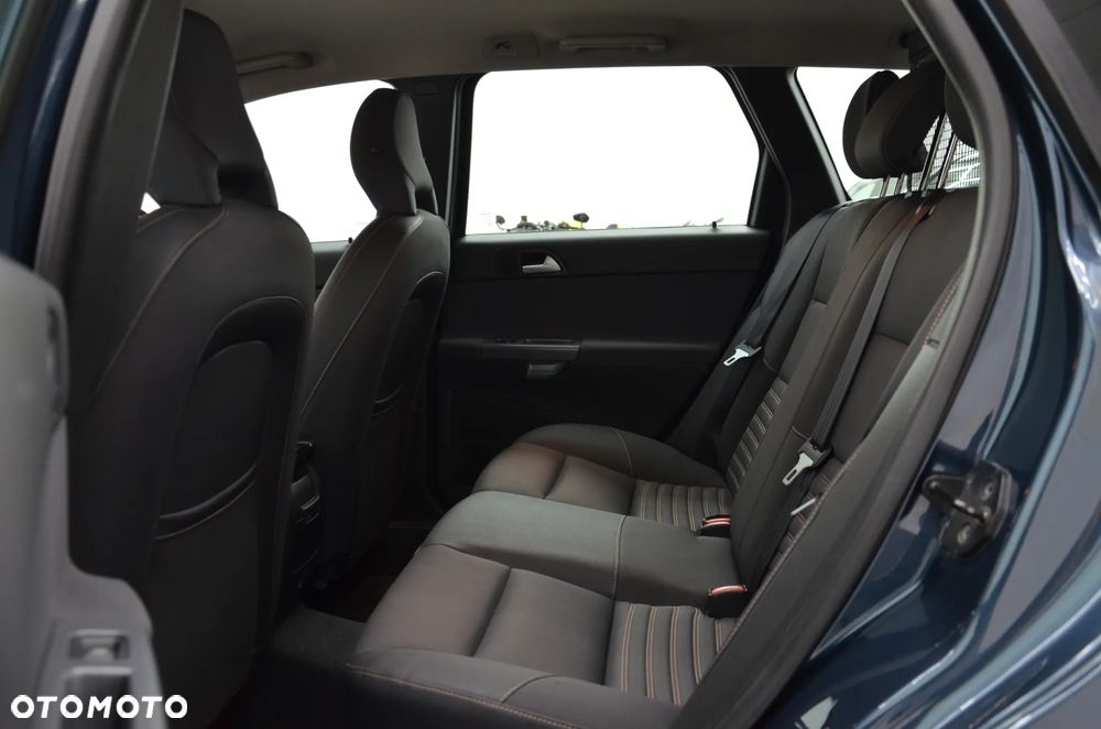 Volvo V50 1.6D DPF DRIVe - 14