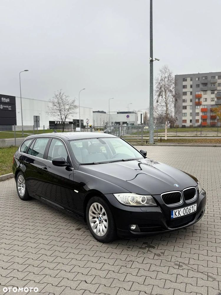 BMW Seria 3 318i - 11