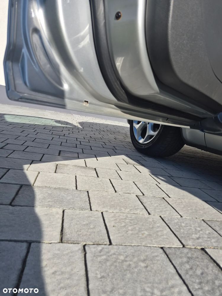 Ford C-MAX 1.6 Titanium - 17
