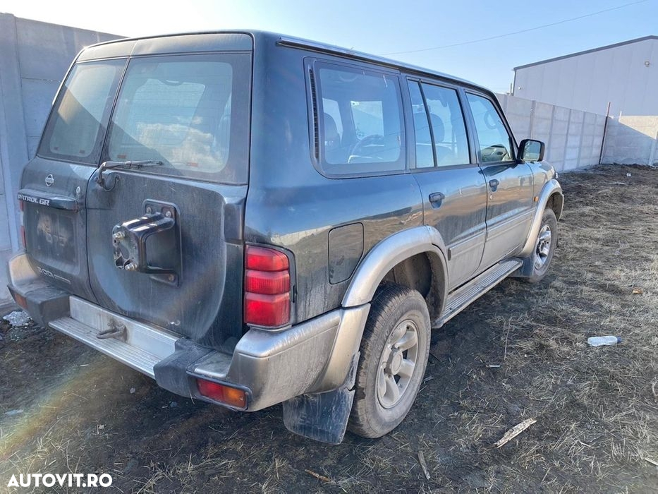 Jante bara fata far usa aripă mască Nissan Patrol y61 ZD30 grup diferențial  dezmembrari dezmembrez piese - 6