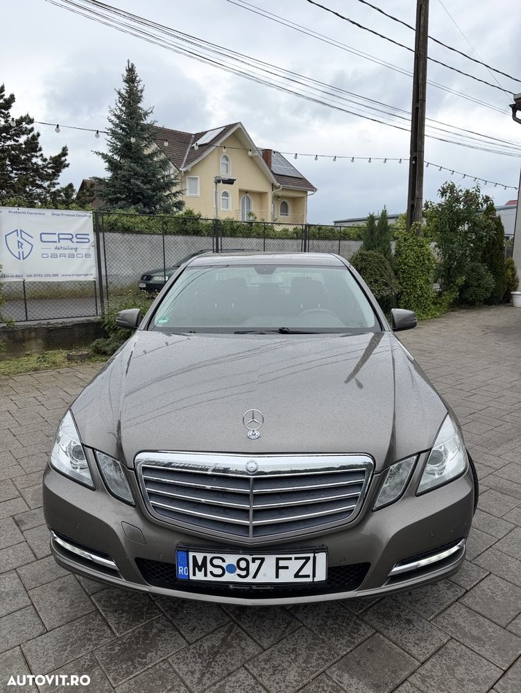 Mercedes-Benz E 220 CDI DPF BlueEFFICIENCY 7G-TRONIC Elegance - 2