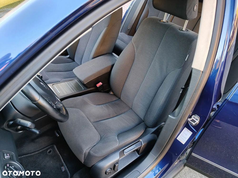 Volkswagen Passat 2.0 TSI Comfortline - 14