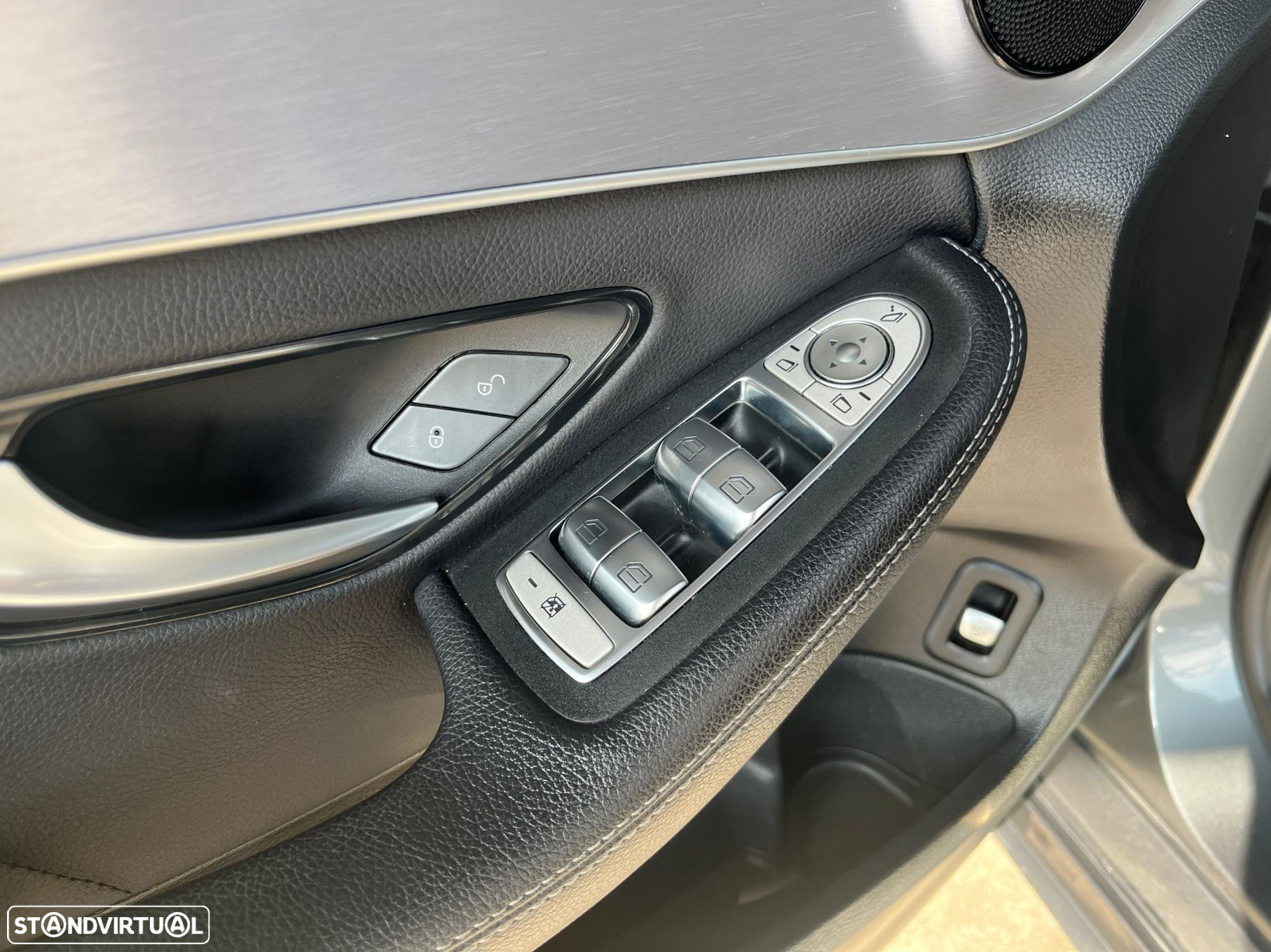 Mercedes-Benz C 300 de AMG Line - 15