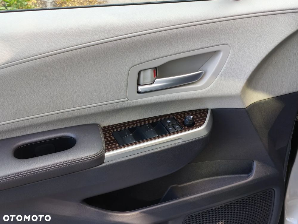 Toyota Sienna - 15