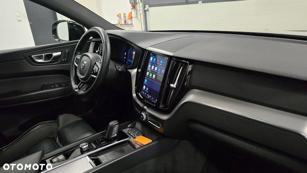 Volvo XC 60 B4 D Geartronic RDesign - 20