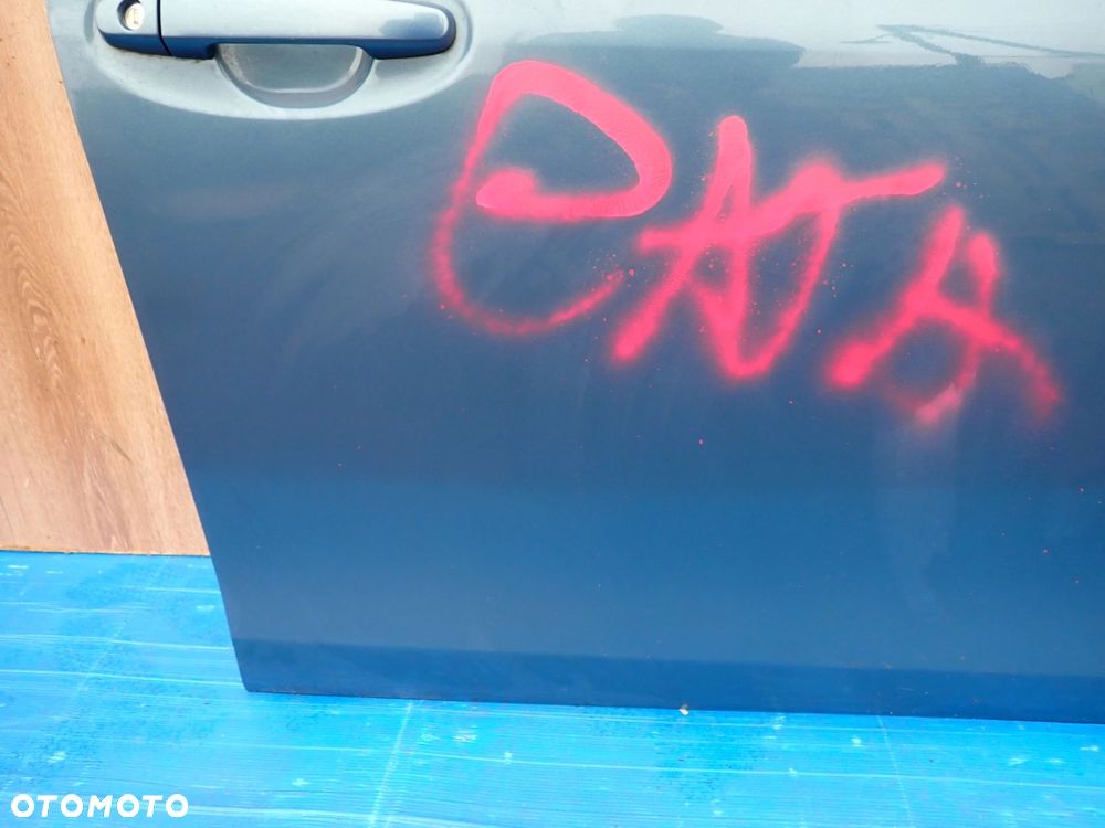 TOYOTA YARIS II 06-11 5d DRZWI PRZEDNIE PRAWE 8T1 - 10