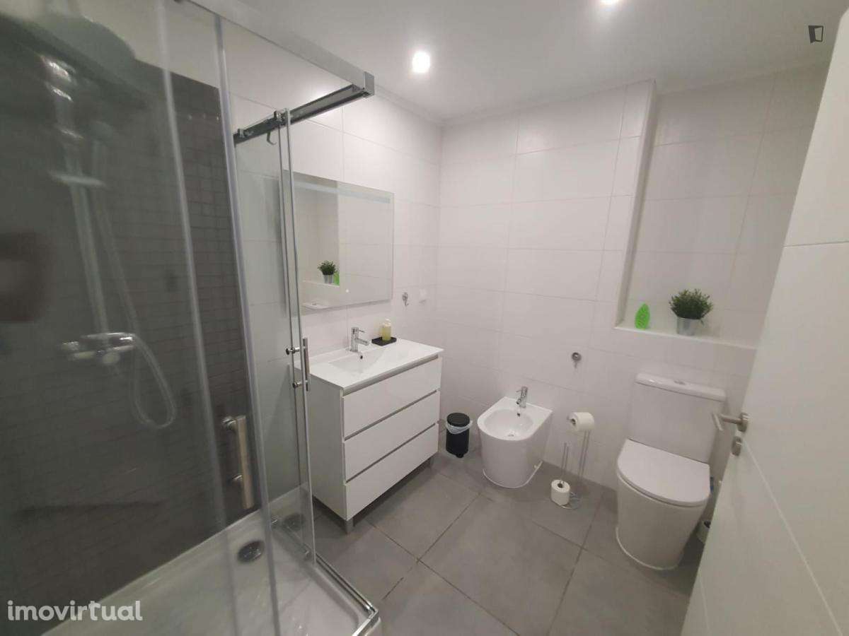 Quarto - localizado em Lumiar Lisbon - Grande imagem: 4/17