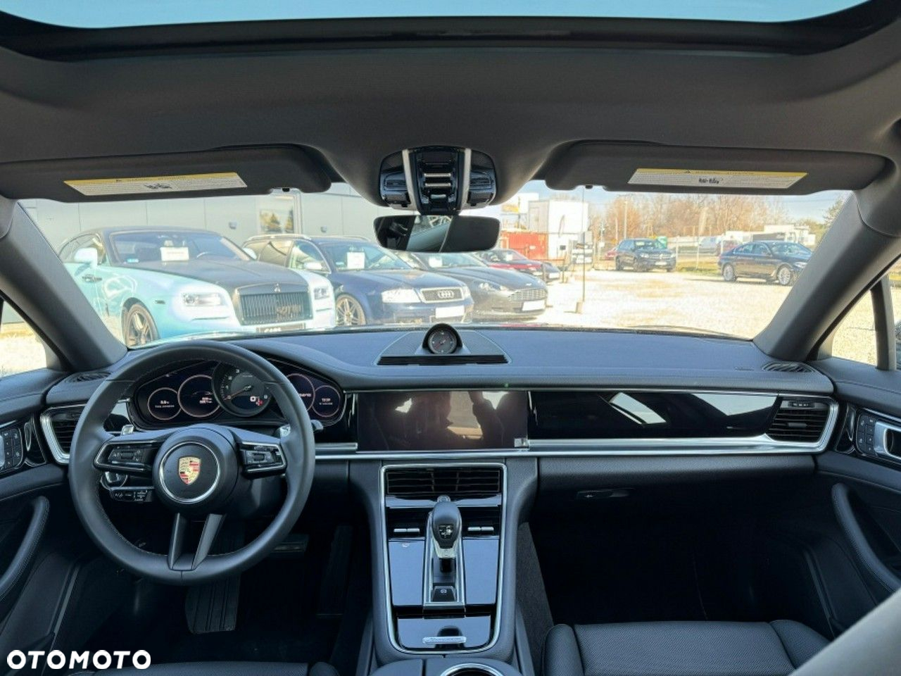 Porsche Panamera 4 - 12