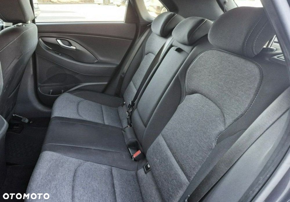 Hyundai i30 1.5 T-GDI 48V Smart Plus - 9