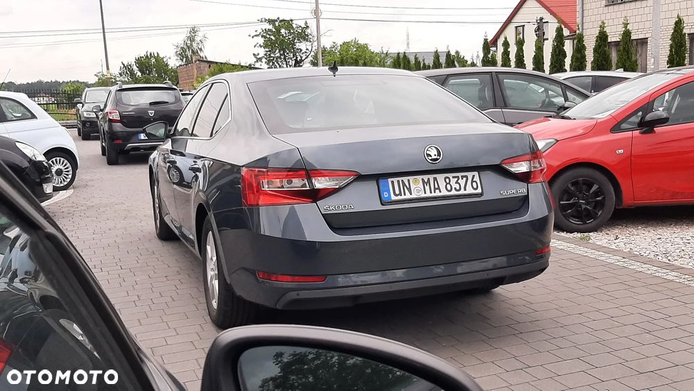 Skoda Superb 1.4 TSI ACT DSG Active - 5