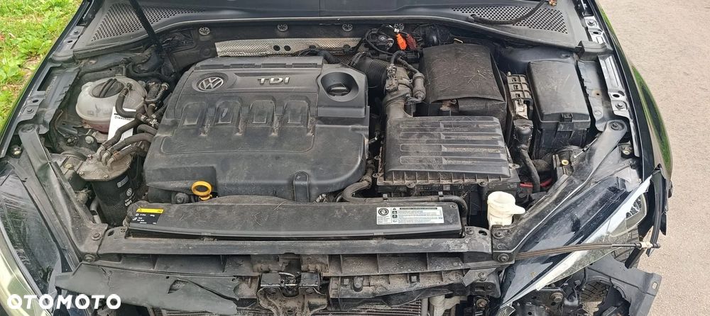Volkswagen Golf - 5