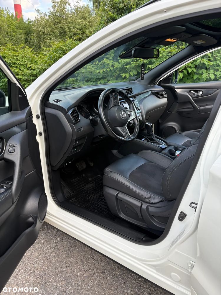 Nissan Qashqai 1.3 DIG-T N-Connecta DCT - 9
