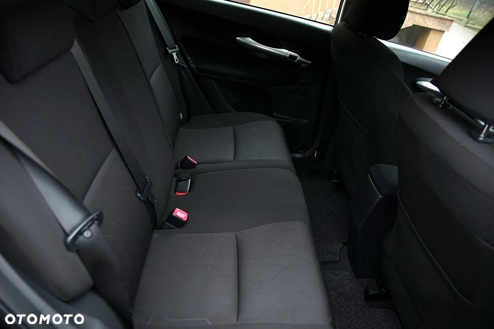 Toyota Auris - 22
