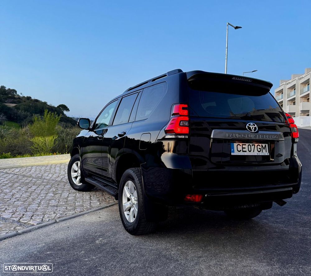 Toyota Land Cruiser 2.8 D-4D Auto Executive - 13