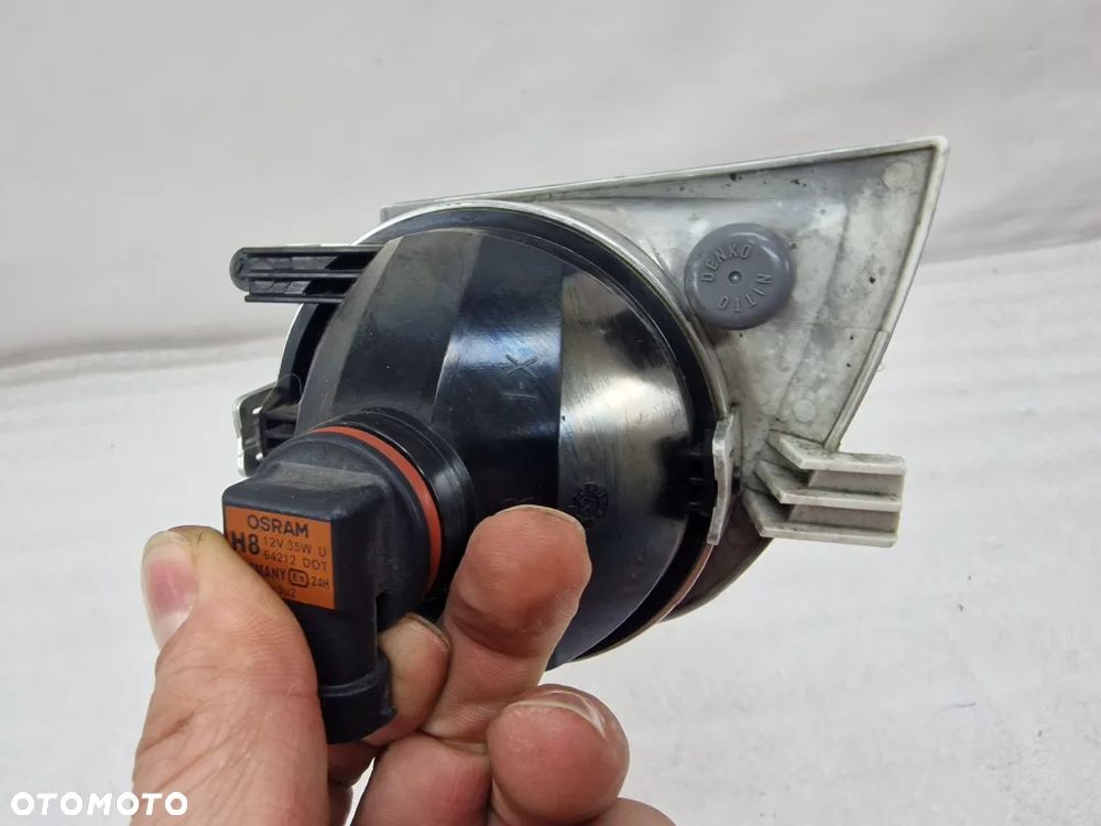 SKODA FABIA II 06-10 PRAWY HALOGEN , NR 5J0941700 / 5J0941702 , NR AUKCJI H36 - 5