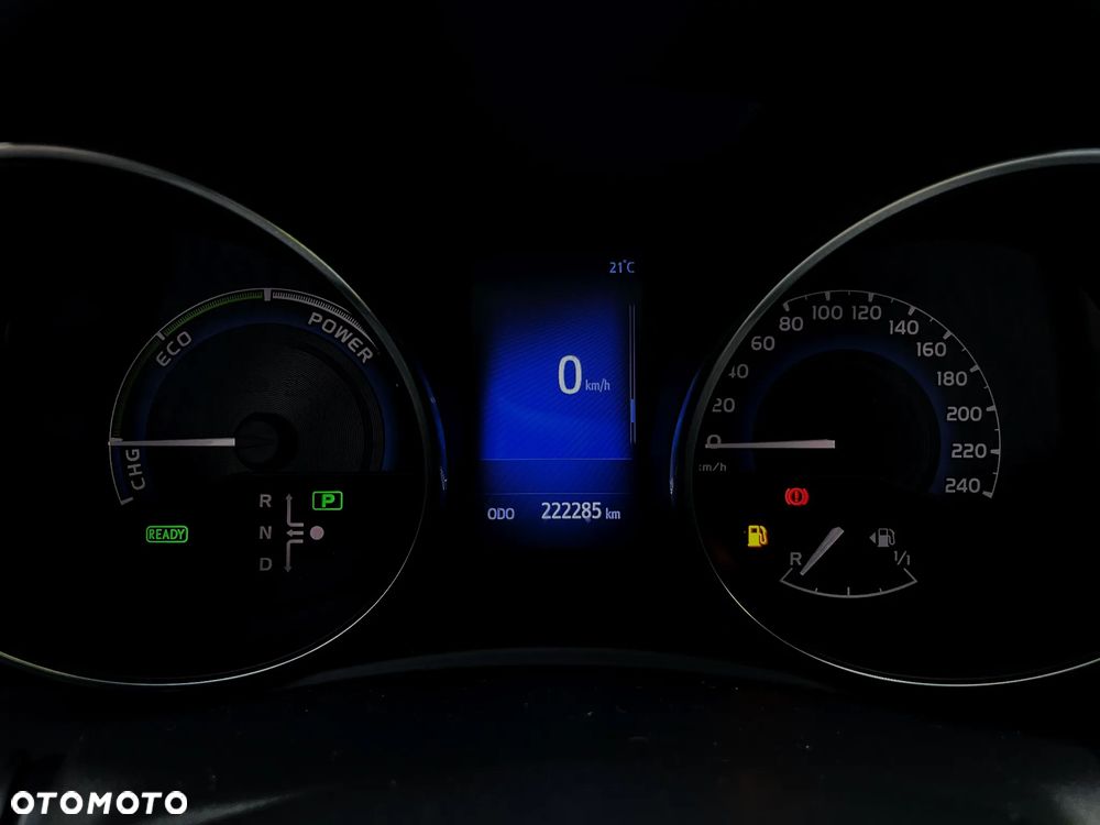 Toyota Auris Hybrid 135 Prestige - 19
