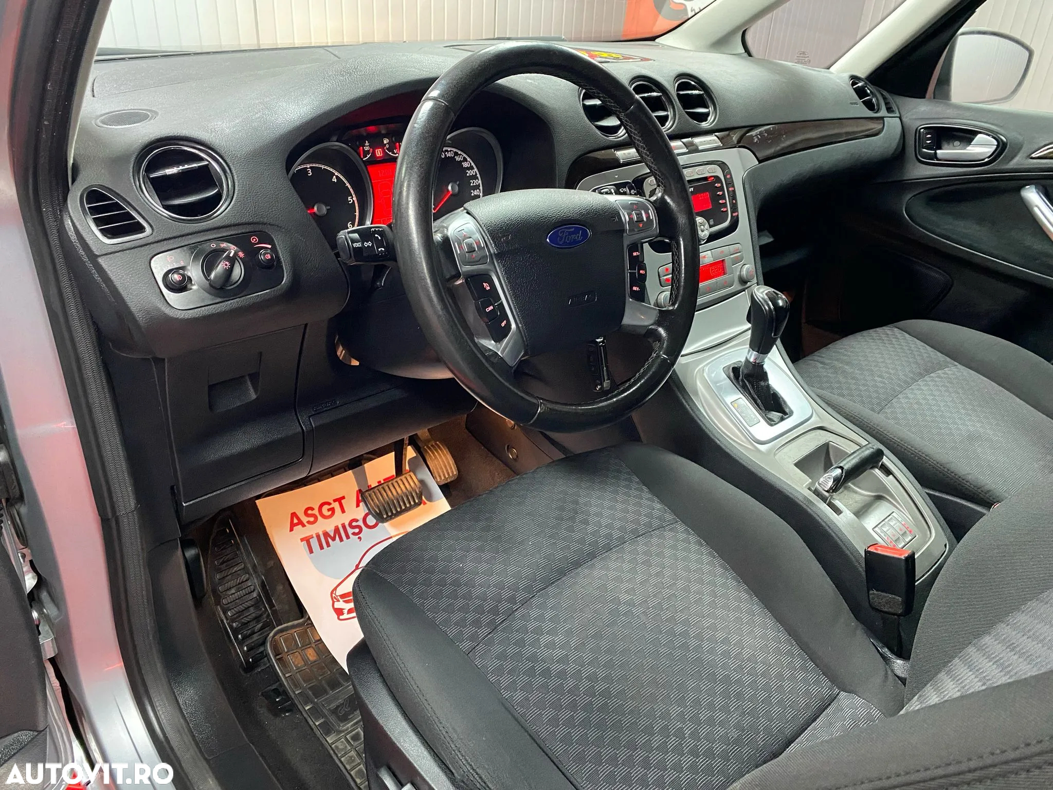 Ford Galaxy 2.0 TDCi DPF Aut. Ghia - 9