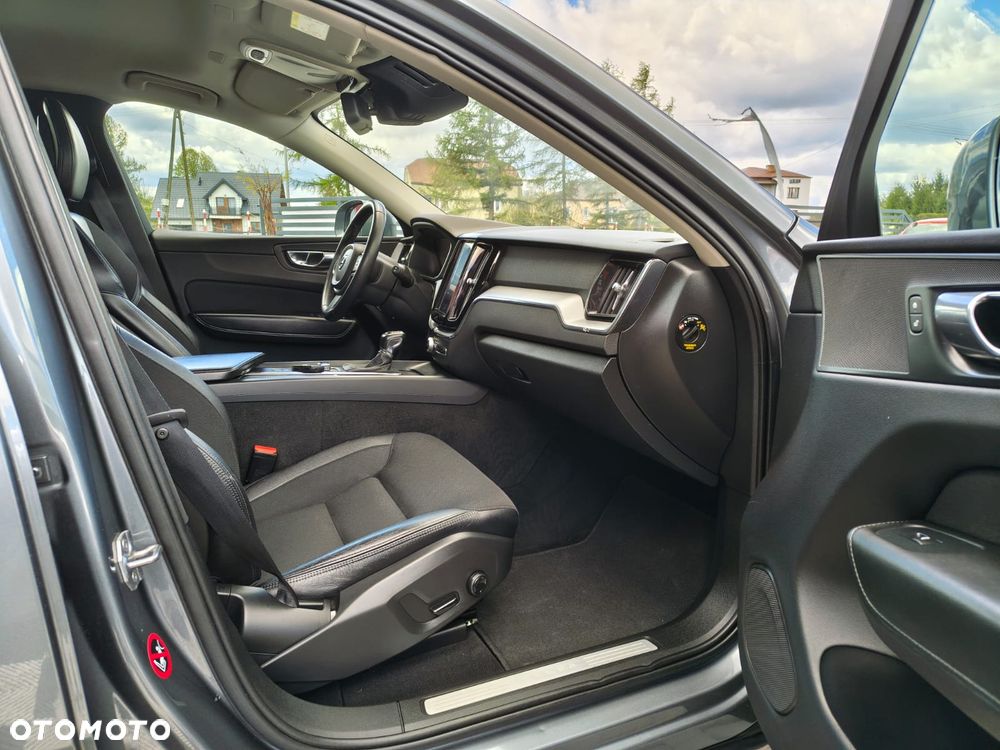 Volvo XC 60 D4 SCR AWD Momentum - 10