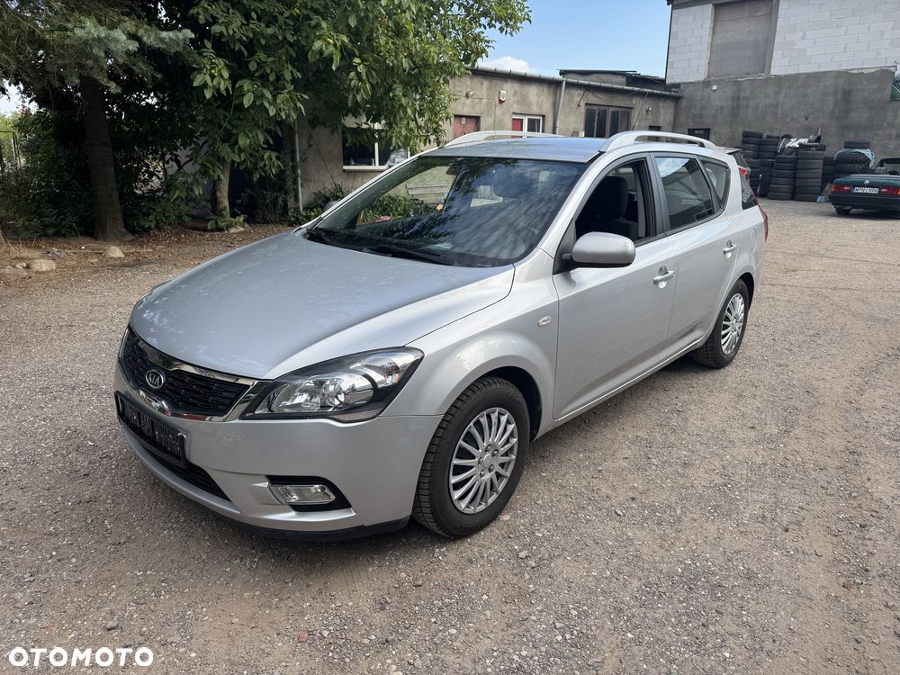 Kia Ceed 1.4 CVVT Attract - 1