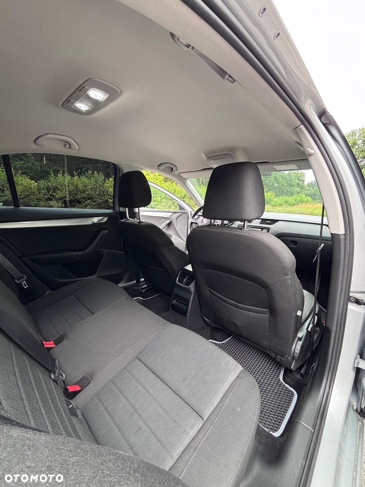 Skoda Octavia 2.0 TDI Style DSG - 14