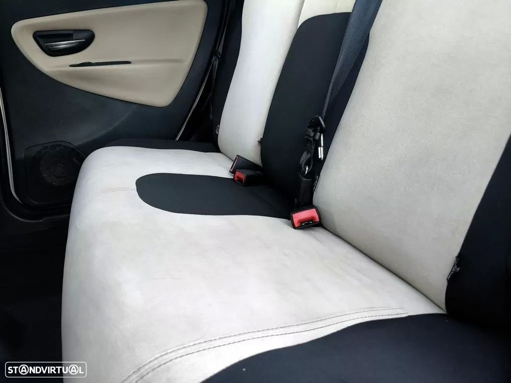 Lancia Ypsilon 1.2 S&S Fashion - 23