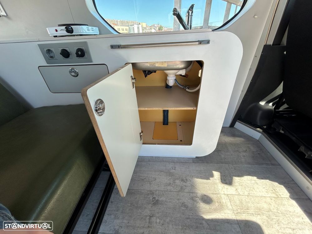 Renault Trafic Renault Trafic campervan | 2 lugares | cozinha | pronto para viajar - 17