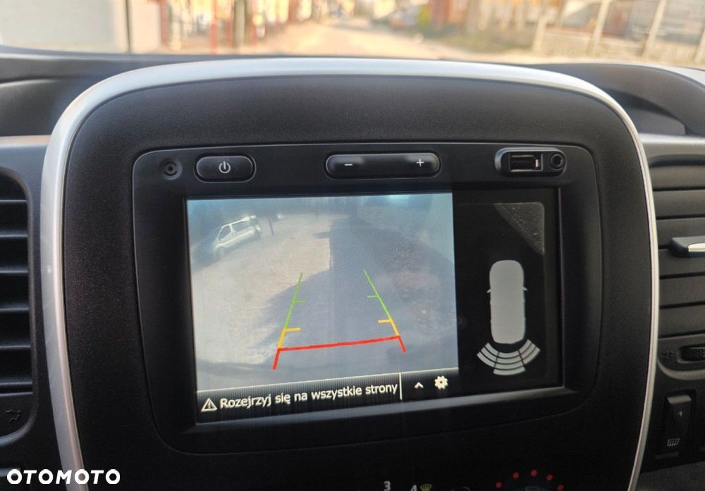 Renault Trafic - 18